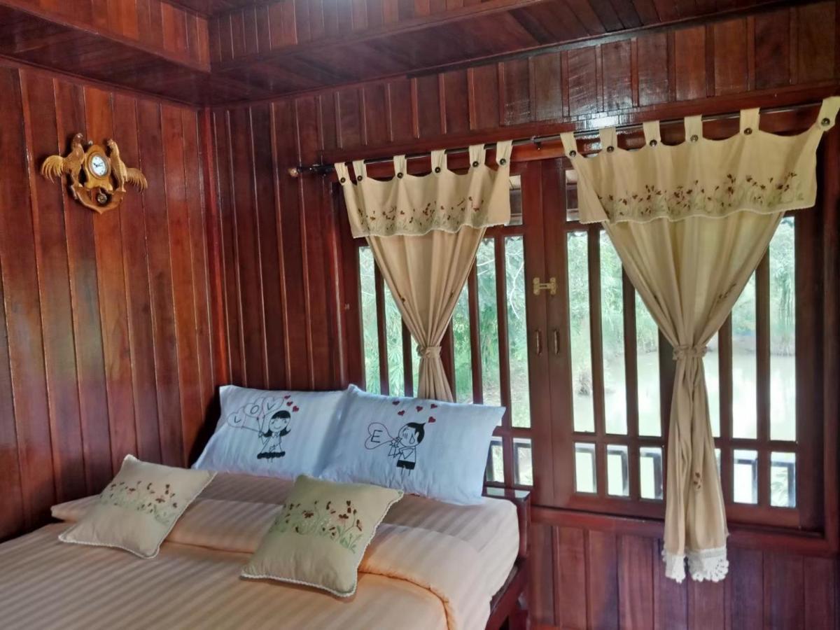 Hotel เรือนไทยใจสุขเอ๋ย Ban Bang Wa Zewnętrze zdjęcie
