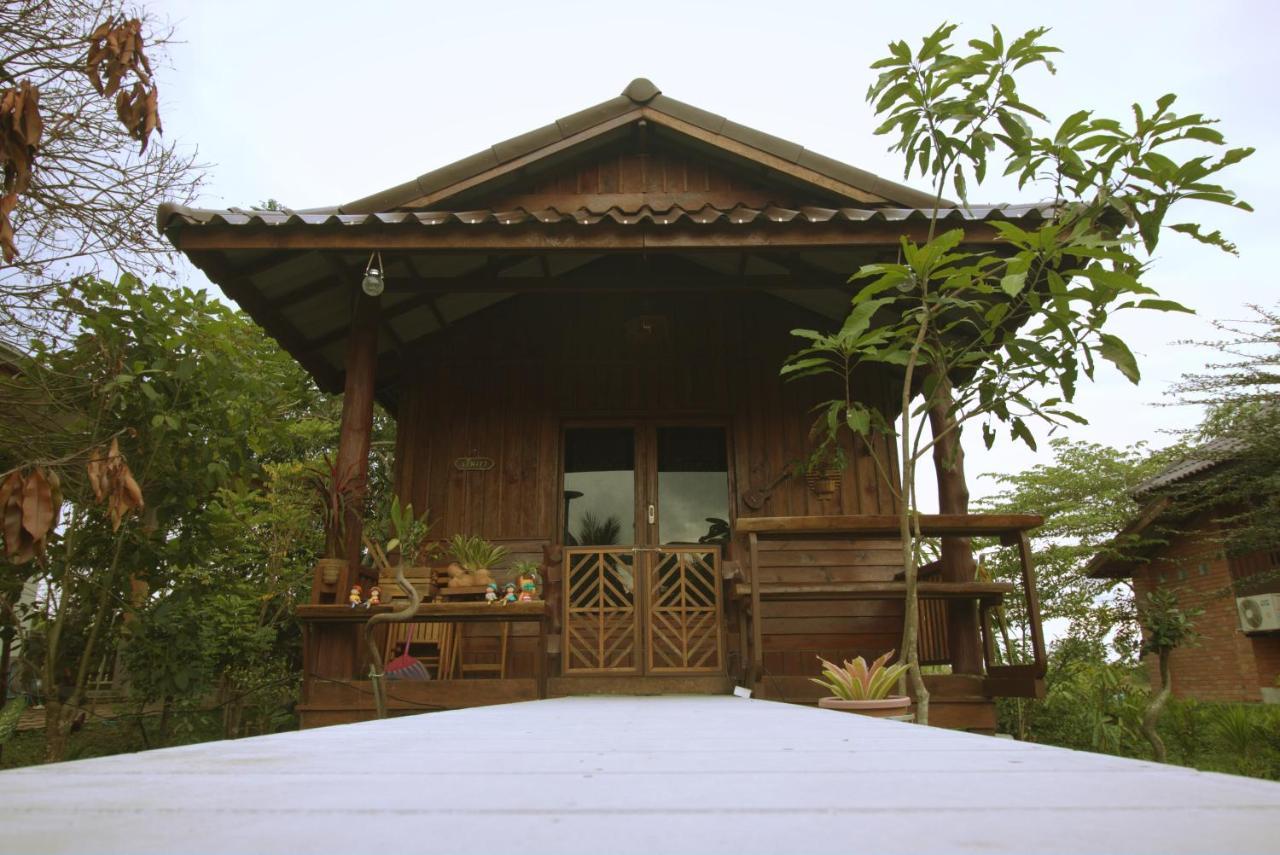 Hotel เรือนไทยใจสุขเอ๋ย Ban Bang Wa Zewnętrze zdjęcie